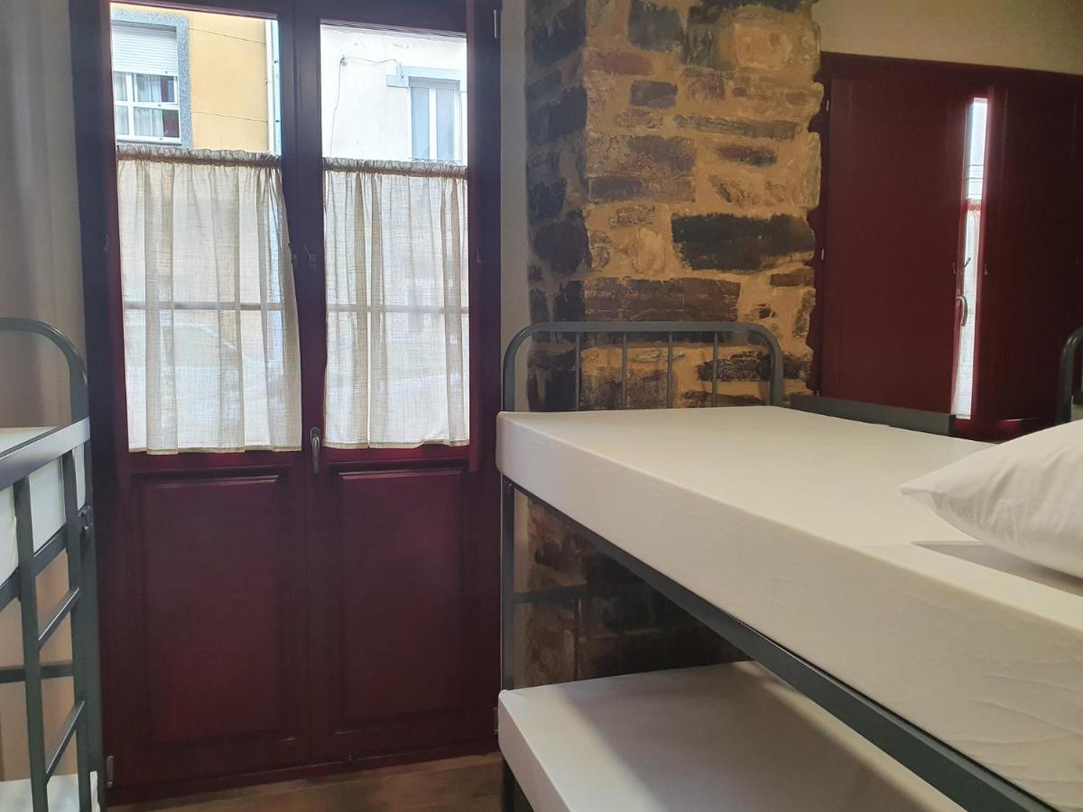Albergue Casa Cuartel A Fonsagrada Экстерьер фото